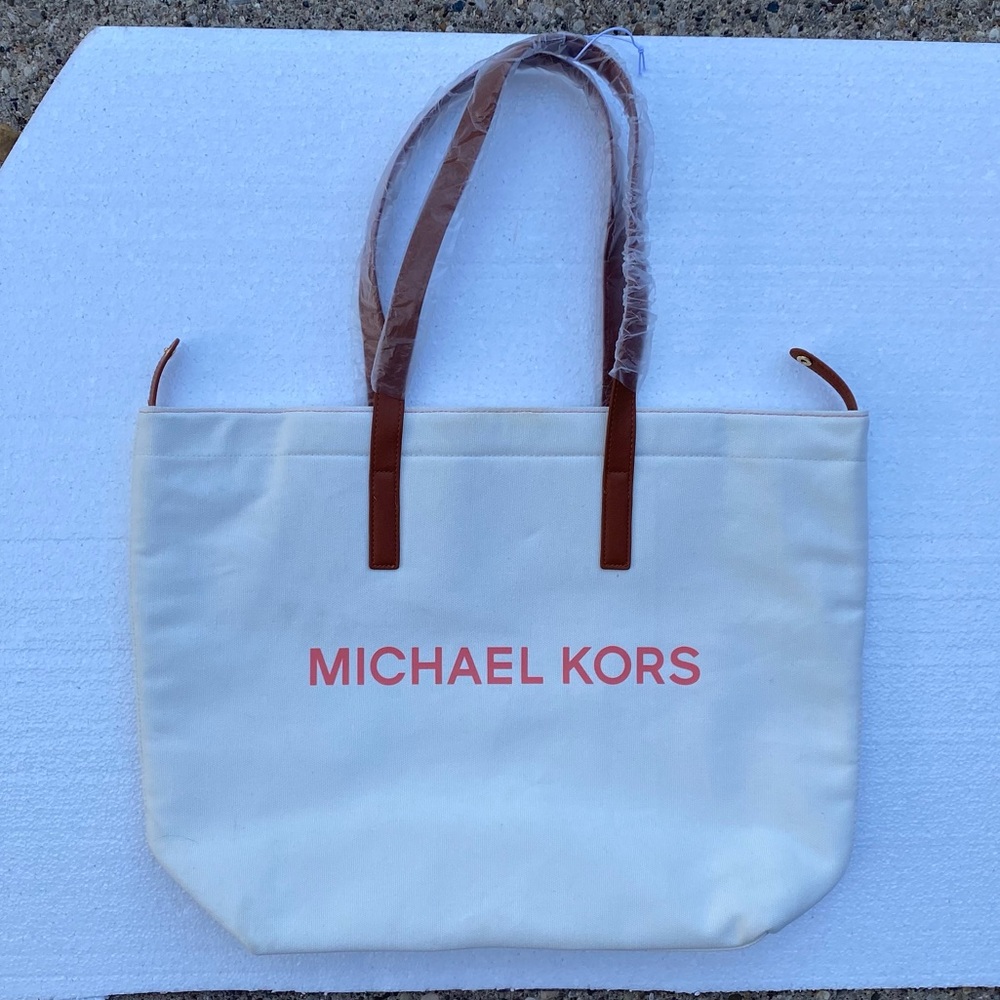 New With Tags Michael Kors tote